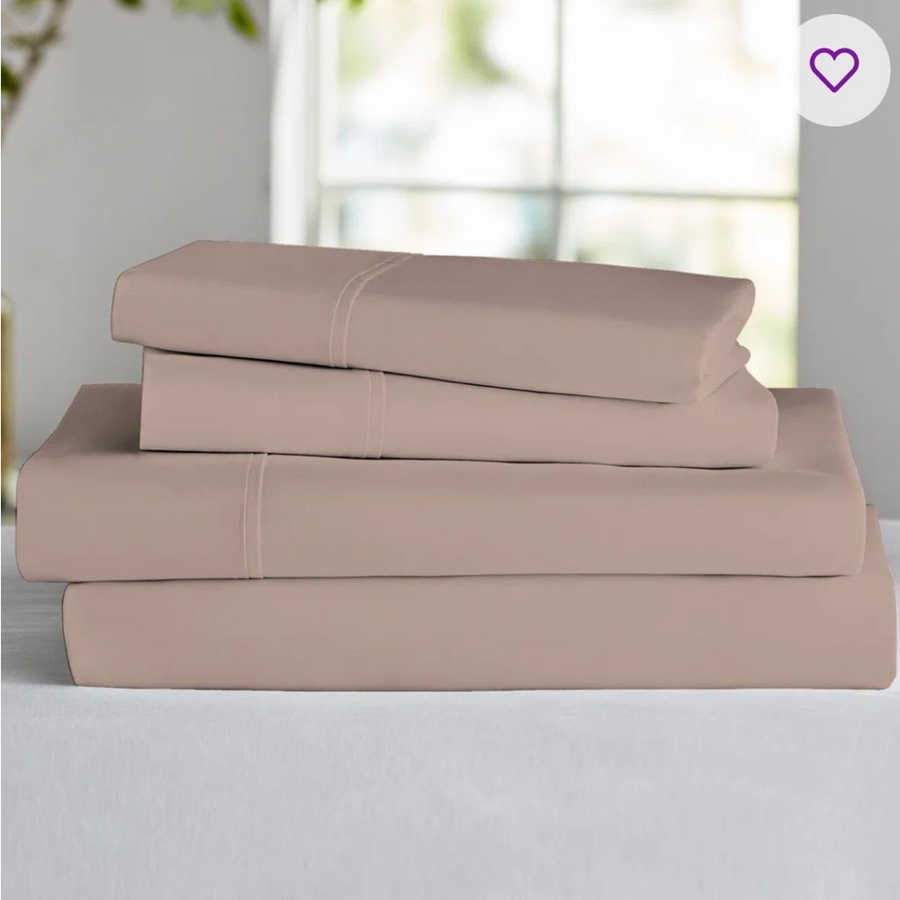 New in Package! GAIAM Relax 300-Thread Count TENCEL Soft 4pc Sheet Set - Queen